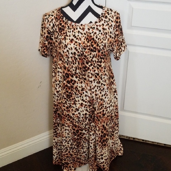 LuLaRoe Dresses & Skirts - Lularoe Leopard Carly NWOT